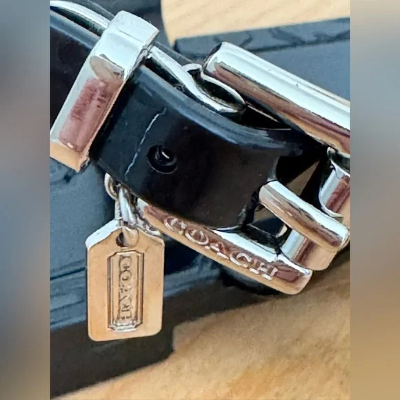 NWOB COACH Piccadilly Jelly Thong Iconic Embossed C Logo Flip Flop Sandals 9 - Picture 6 of 10